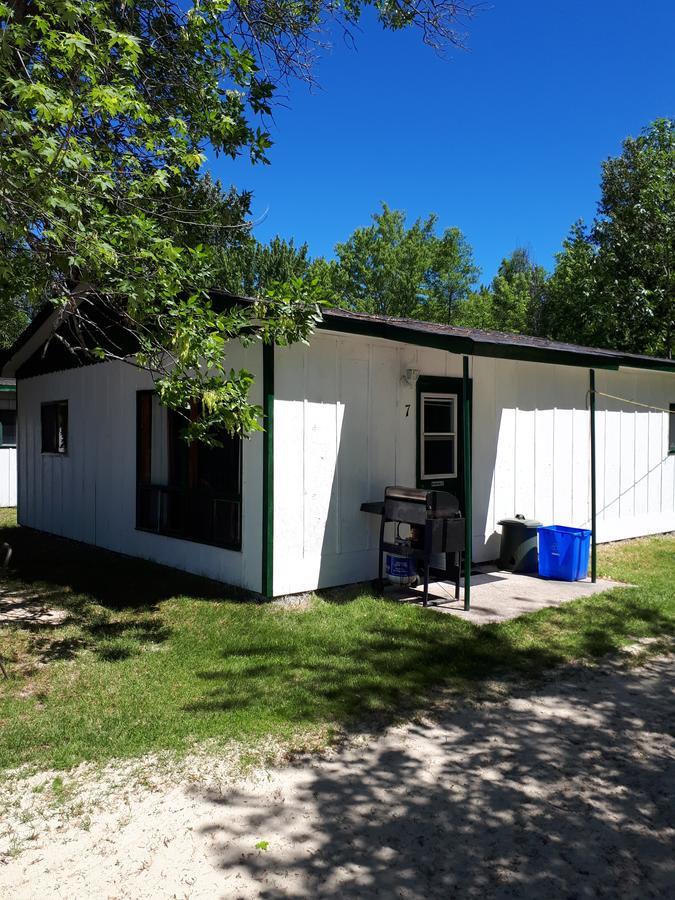 Chalkley'S Sandy Bay Cottage Resort Nipissing Beach Exteriör bild