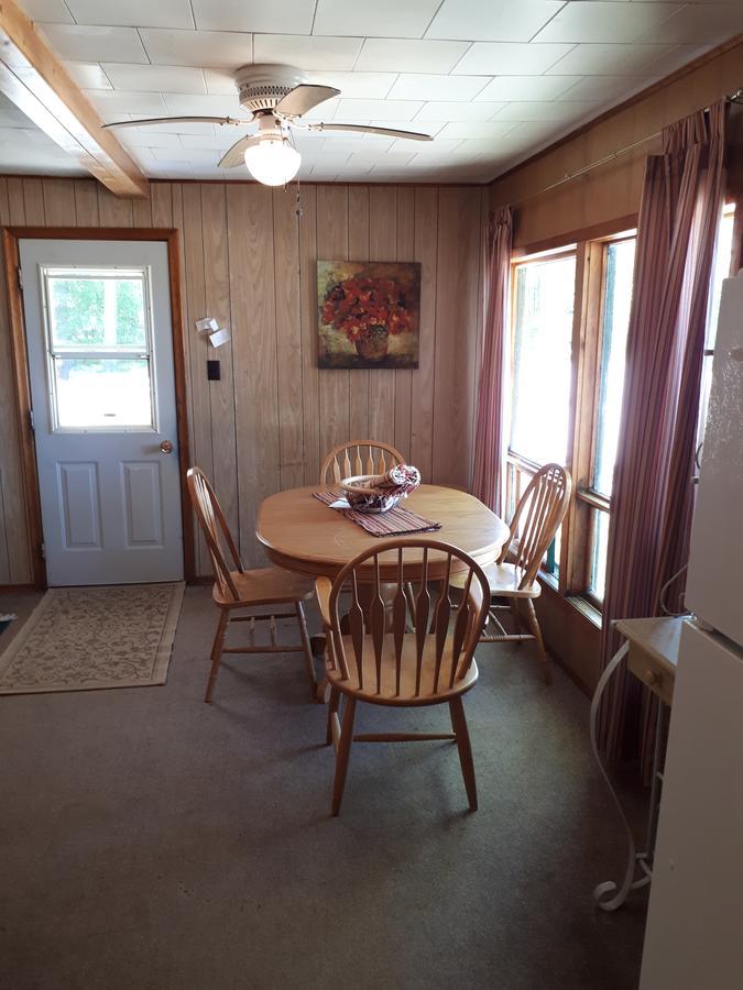 Chalkley'S Sandy Bay Cottage Resort Nipissing Beach Exteriör bild